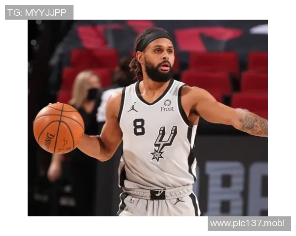 末节未登场!马威:做好队友的后盾 一直盼着球队能找到办法赢球